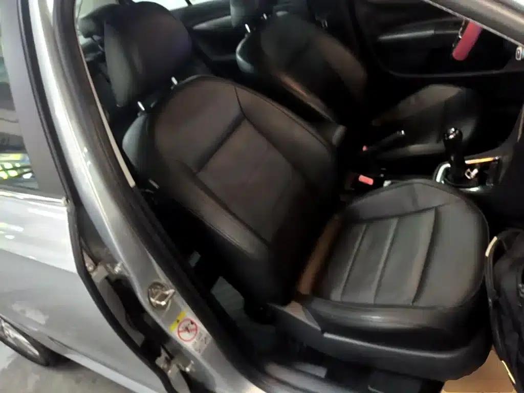2013 Lavida Facelift 1.4TSI Manual Comfort Edition — миниатюра 25