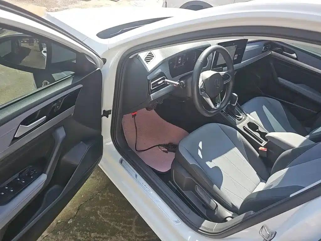 2024 Volkswagen Lavida 1.5L Automatic Starry Sky Five Million Edition — миниатюра 16