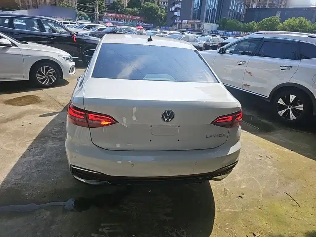 2024 Volkswagen Lavida 1.5L Automatic Starry Sky Five Million Edition — миниатюра 6