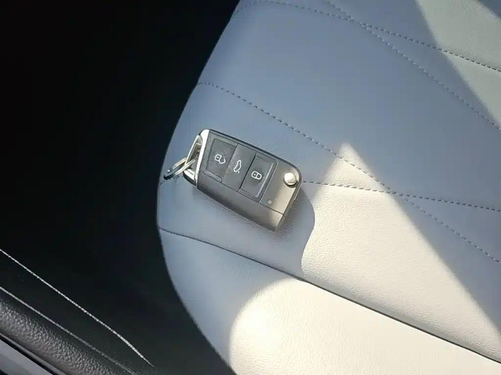2024 Volkswagen Lavida 1.5L Automatic Starry Sky Five Million Edition — миниатюра 9
