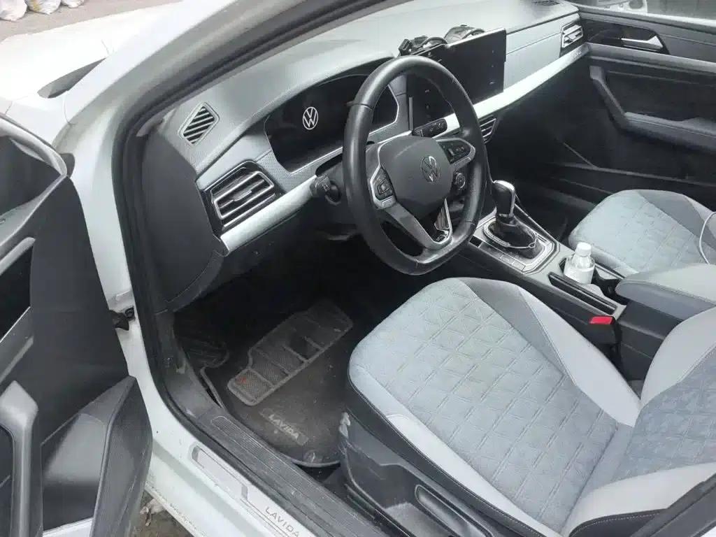 2023 Volkswagen Lavida 1.5L Automatic Full Comfort Edition — миниатюра 14