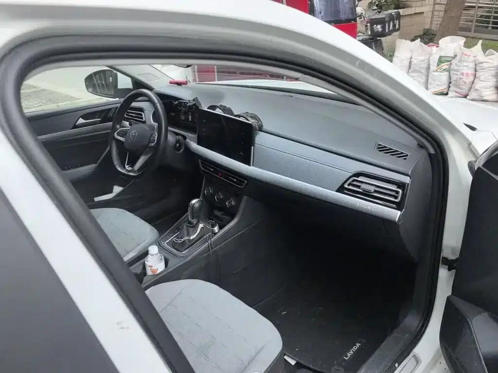 2023 Volkswagen Lavida 1.5L Automatic Full Comfort Edition — миниатюра 20