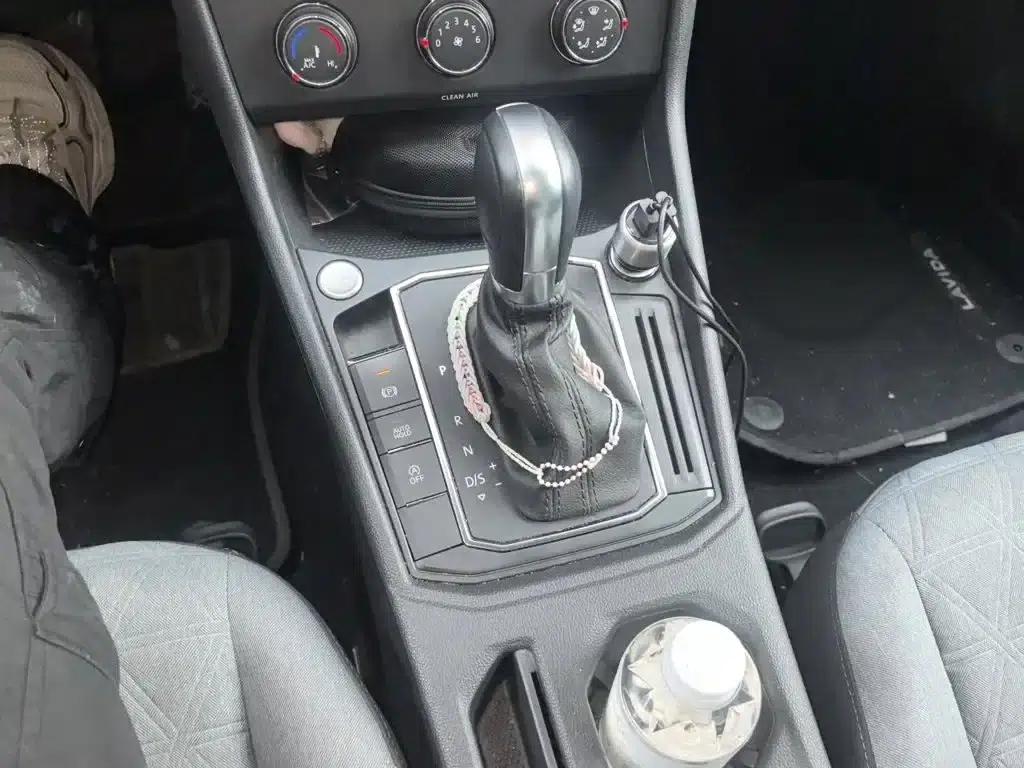 2023 Volkswagen Lavida 1.5L Automatic Full Comfort Edition — миниатюра 7