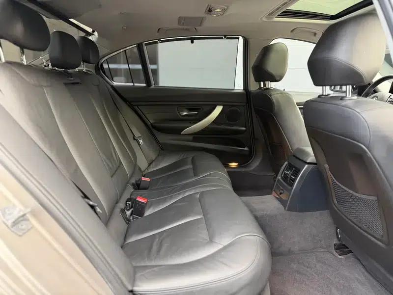 2015 BMW 3 Series 328Li Fashion Edition — миниатюра 10
