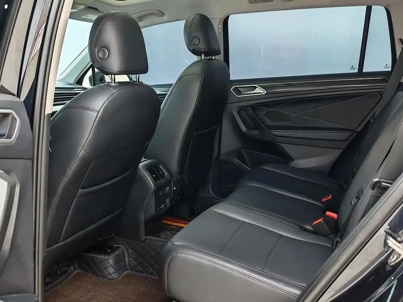 Tiguan L 2023 280TSI Automatic 2WD Trendy Limited Edition — миниатюра 8