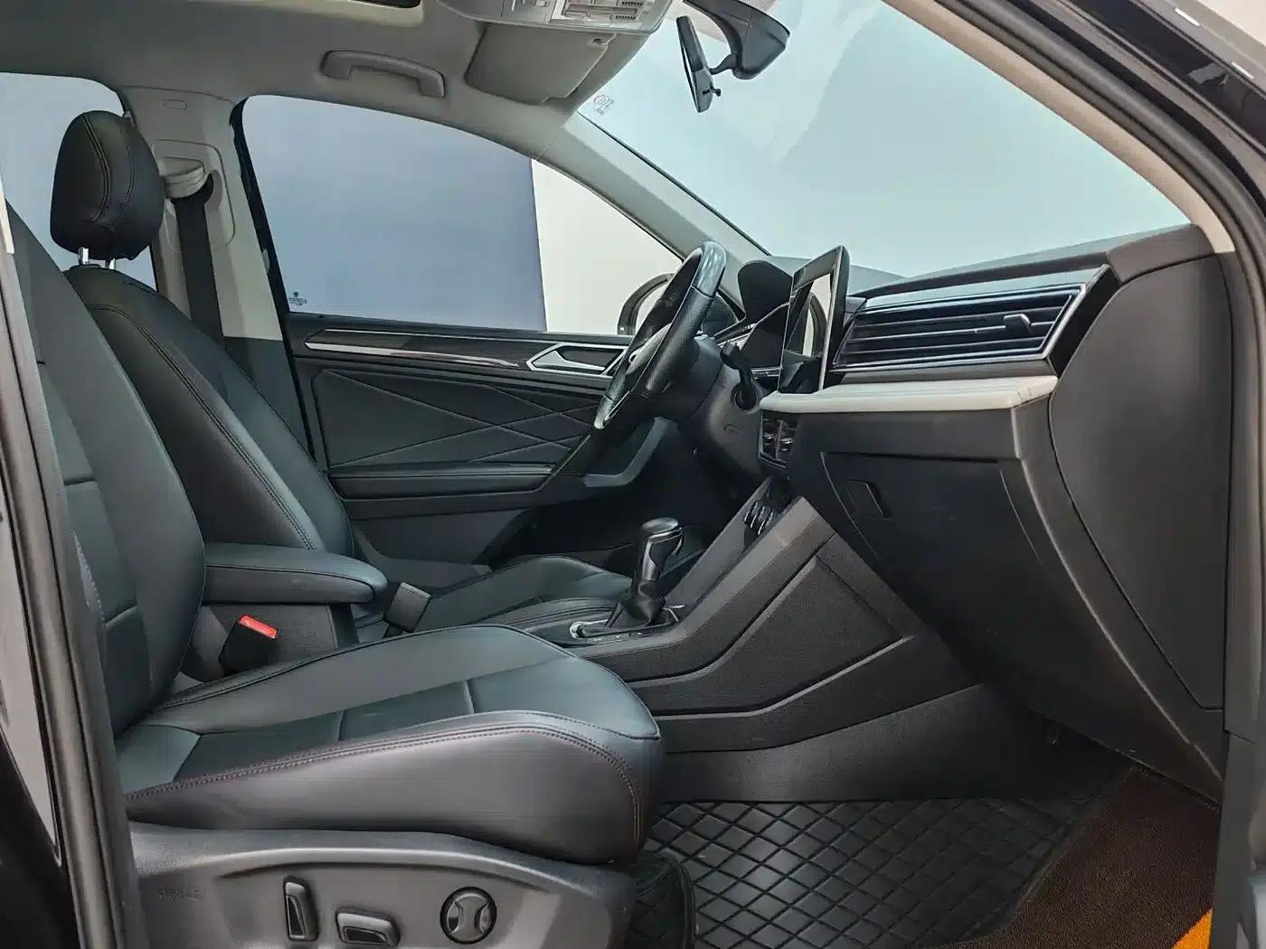 Tiguan L 2023 280TSI Automatic 2WD Trendy Limited Edition — миниатюра 9