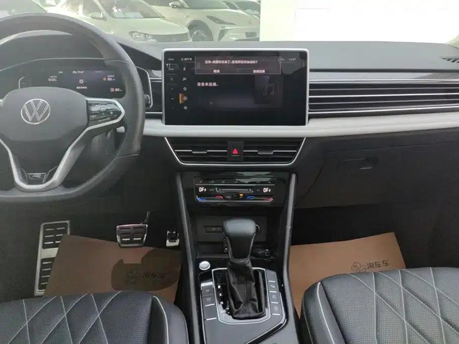 Tiguan L 2022 330TSI Automatic 2WD R-Line Premium Edition — миниатюра 13