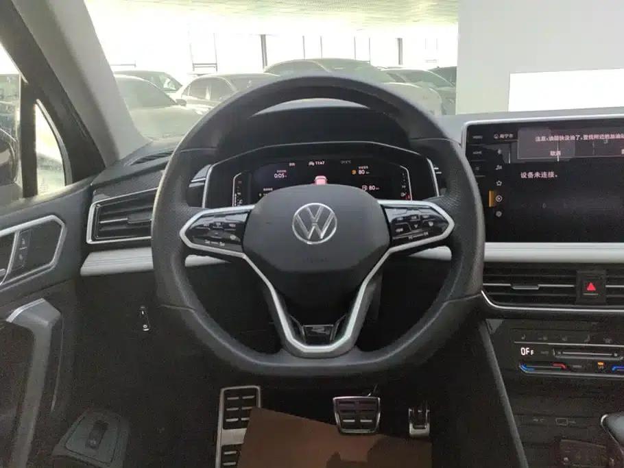 Tiguan L 2022 330TSI Automatic 2WD R-Line Premium Edition — миниатюра 15