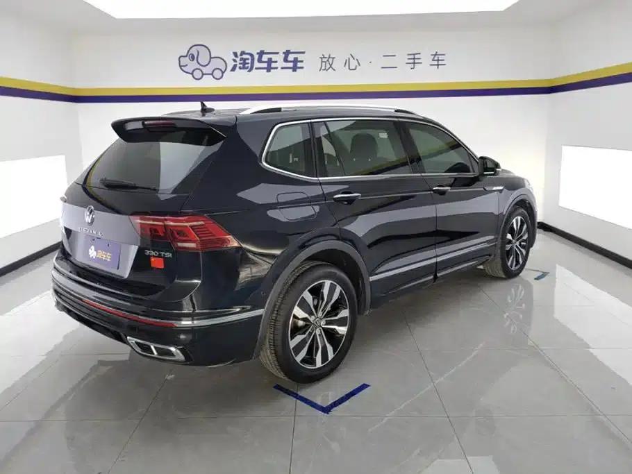 Tiguan L 2022 330TSI Automatic 2WD R-Line Premium Edition — миниатюра 3