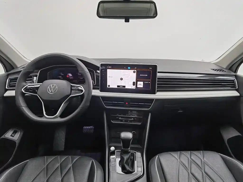 Tiguan L 2023 330TSI Automatic 2WD Smart Edition — миниатюра 5