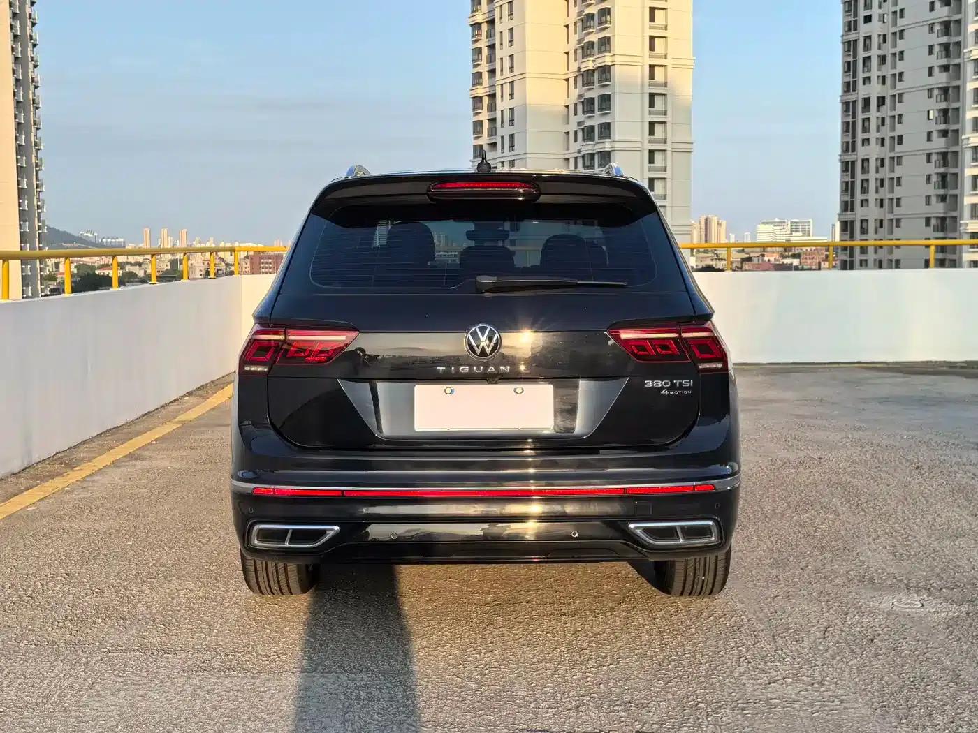 Tiguan L 2023 380TSI Automatic 4WD R-Line Flagship Edition 7-Seater — миниатюра 17