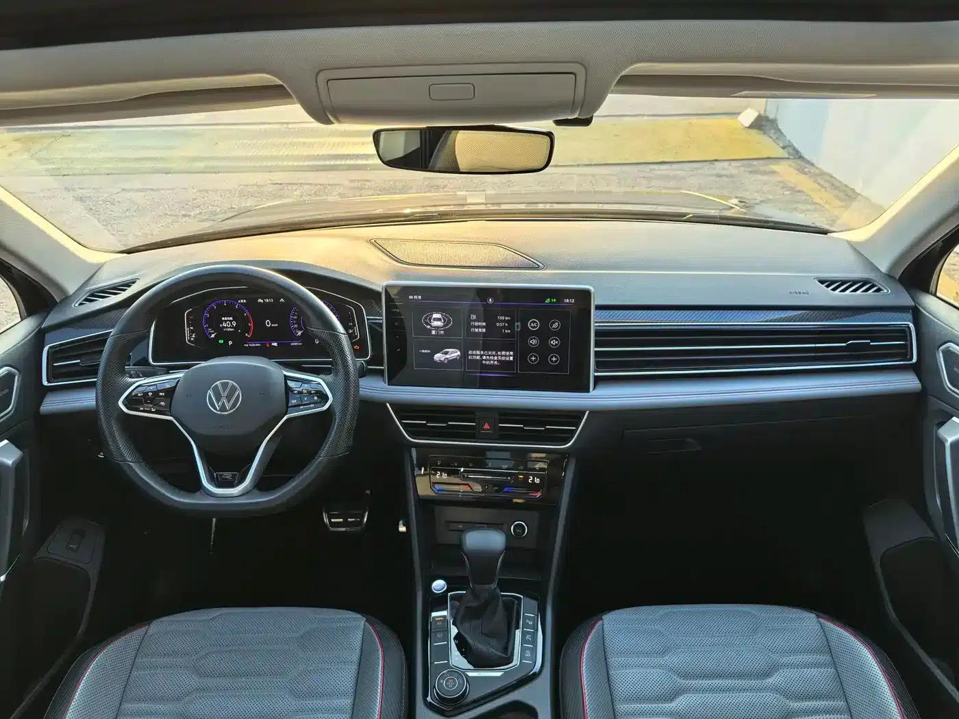 Tiguan L 2023 380TSI Automatic 4WD R-Line Flagship Edition 7-Seater — миниатюра 5