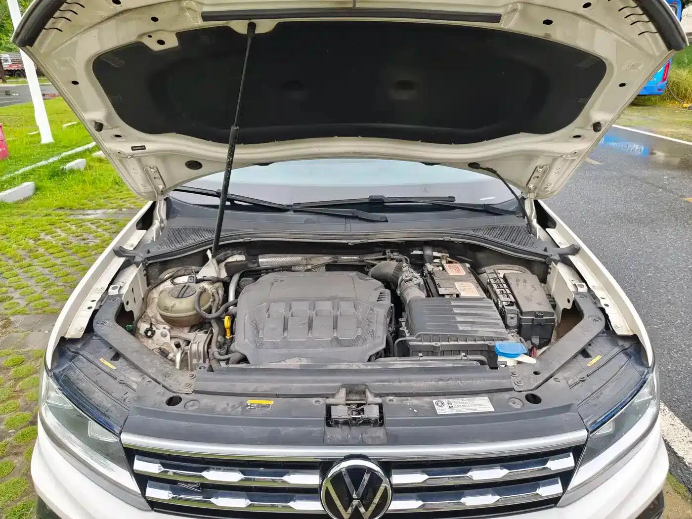 Tiguan L 2021 330TSI Automatic 2WD R-Line Premium Edition — миниатюра 22