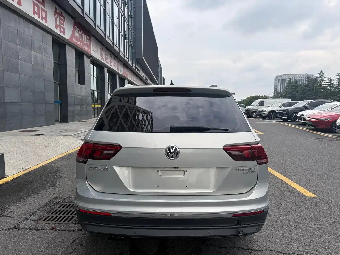 Tiguan L 2018 330TSI Automatic 2WD Luxury Edition — миниатюра 21
