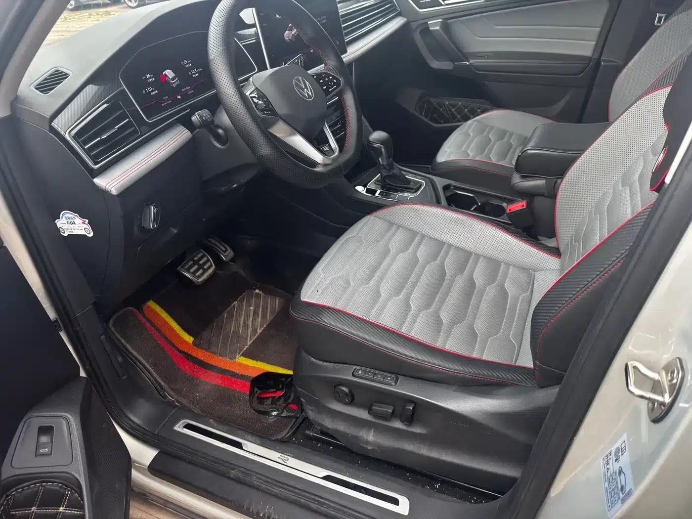 Tiguan L 2023 330TSI Automatic 2WD R-Line Flagship Edition — миниатюра 11