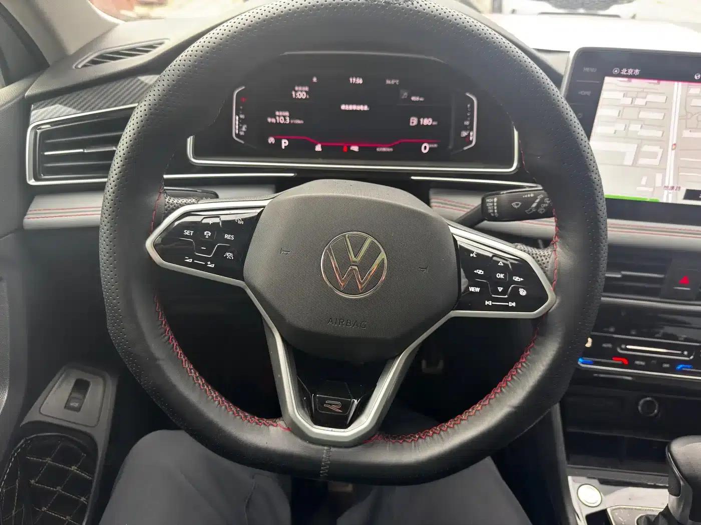 Tiguan L 2023 330TSI Automatic 2WD R-Line Flagship Edition — миниатюра 13