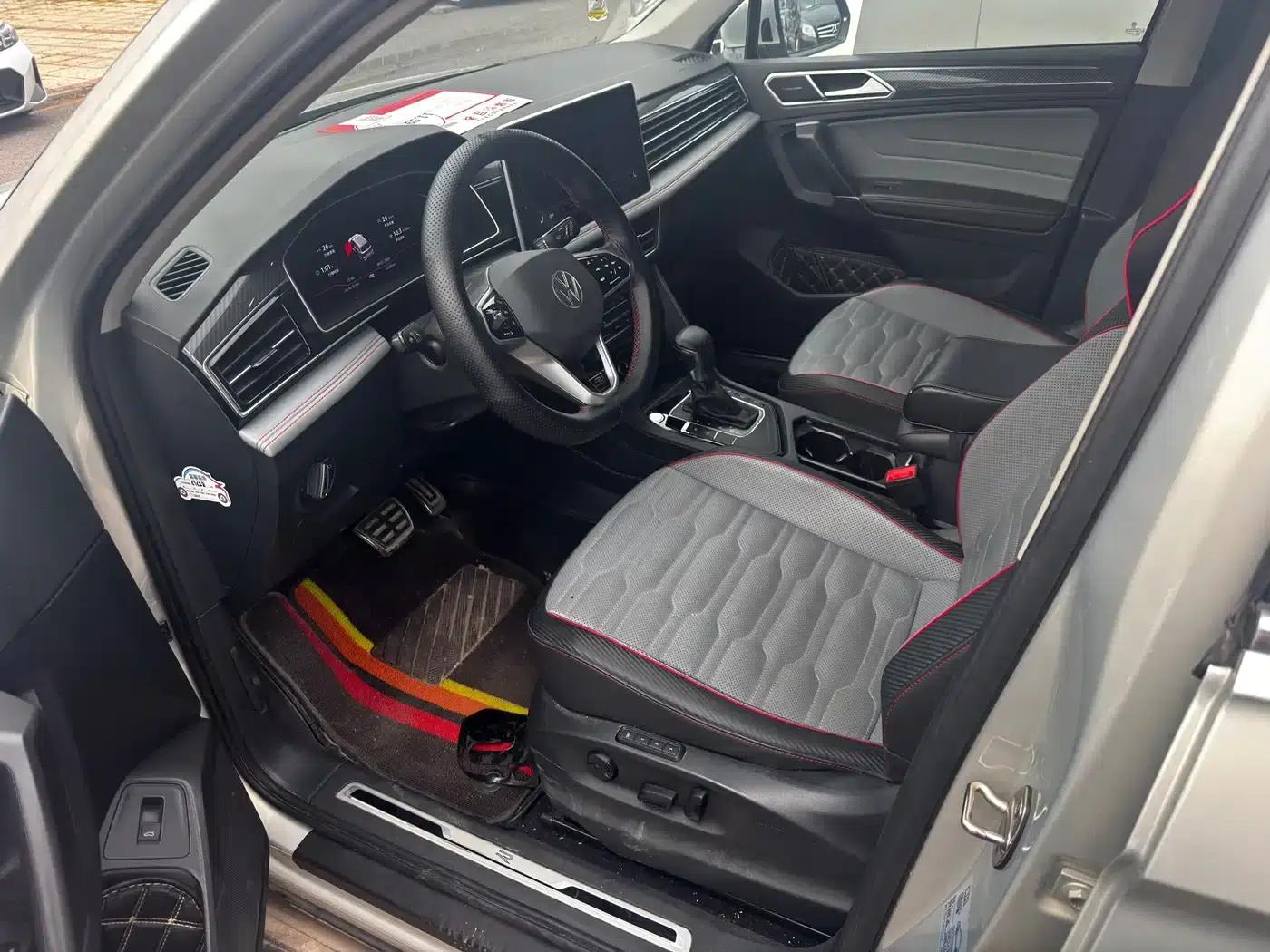 Tiguan L 2023 330TSI Automatic 2WD R-Line Flagship Edition — миниатюра 10