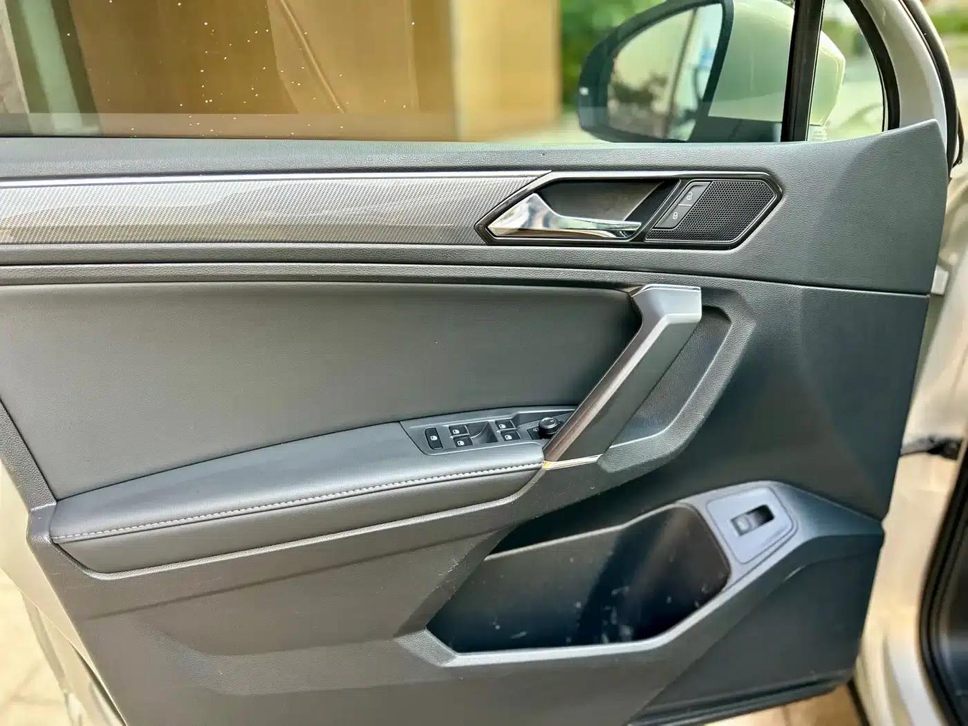 Tiguan L 2021 330TSI Automatic 2WD R-Line Premium Edition — миниатюра 13