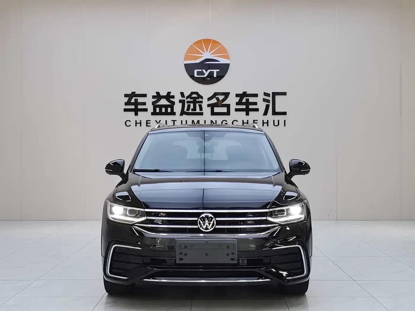 Tiguan L 2022 330TSI Automatic 2WD R-Line Premium Edition — миниатюра 2