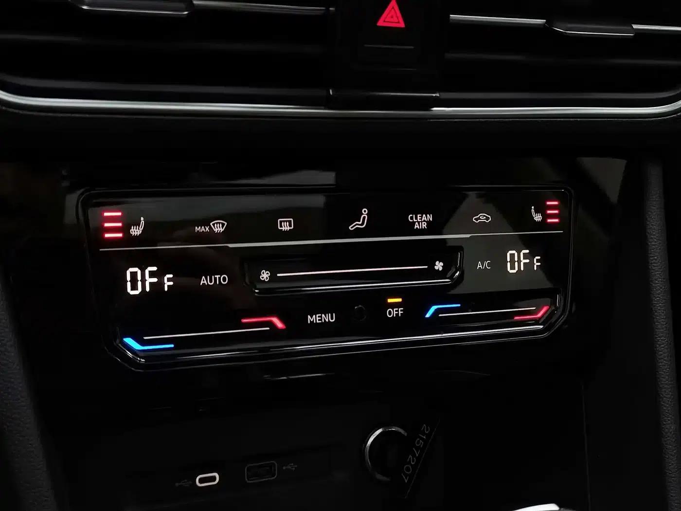 Tiguan L 2022 330TSI Automatic 2WD R-Line Premium Edition — миниатюра 16