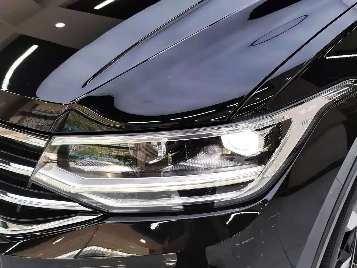 Tiguan L 2022 330TSI Automatic 2WD R-Line Premium Edition — миниатюра 24