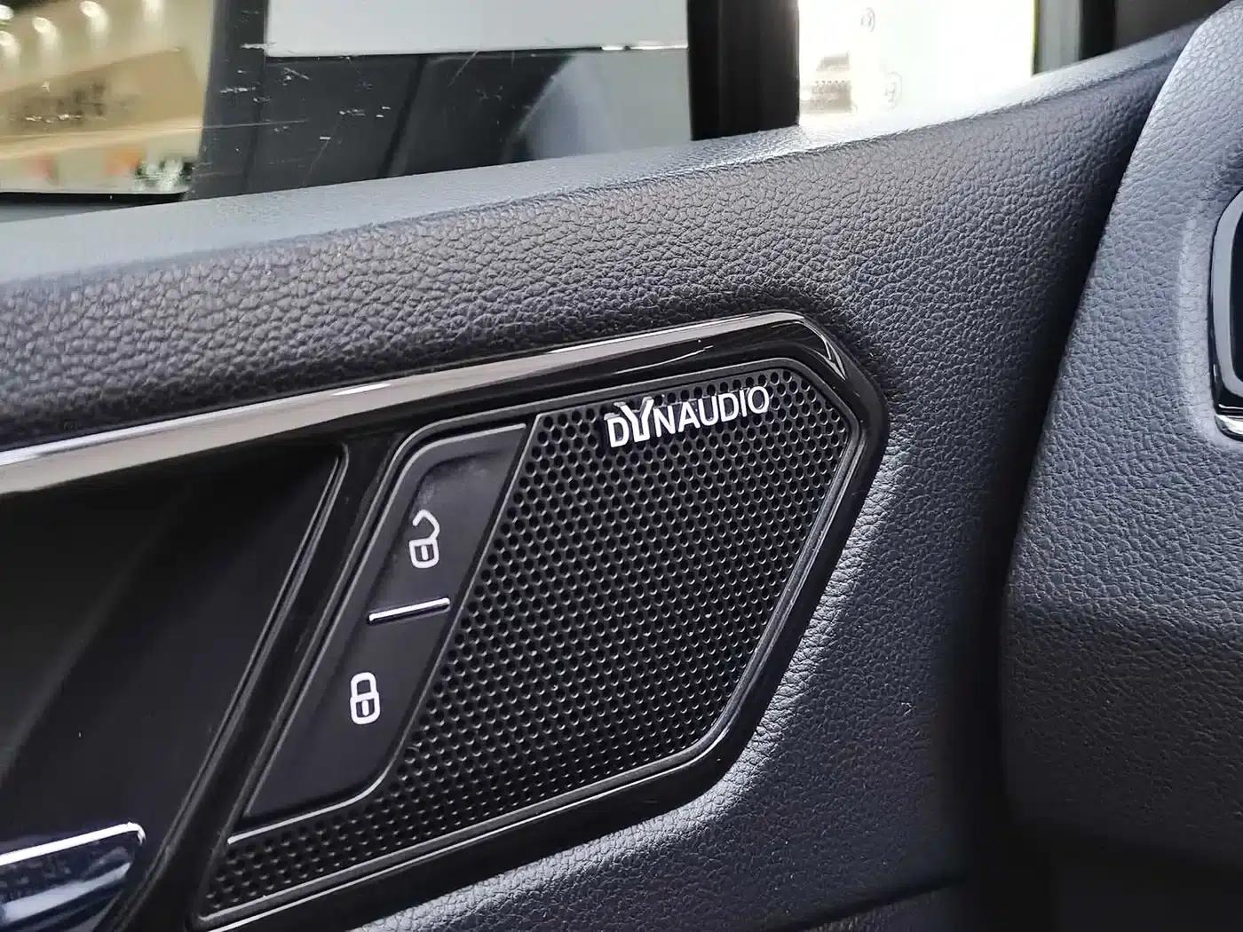 Tiguan L 2019 380TSI Automatic 4WD Smart Luxury Edition (China VI Emission Standard) — миниатюра 19