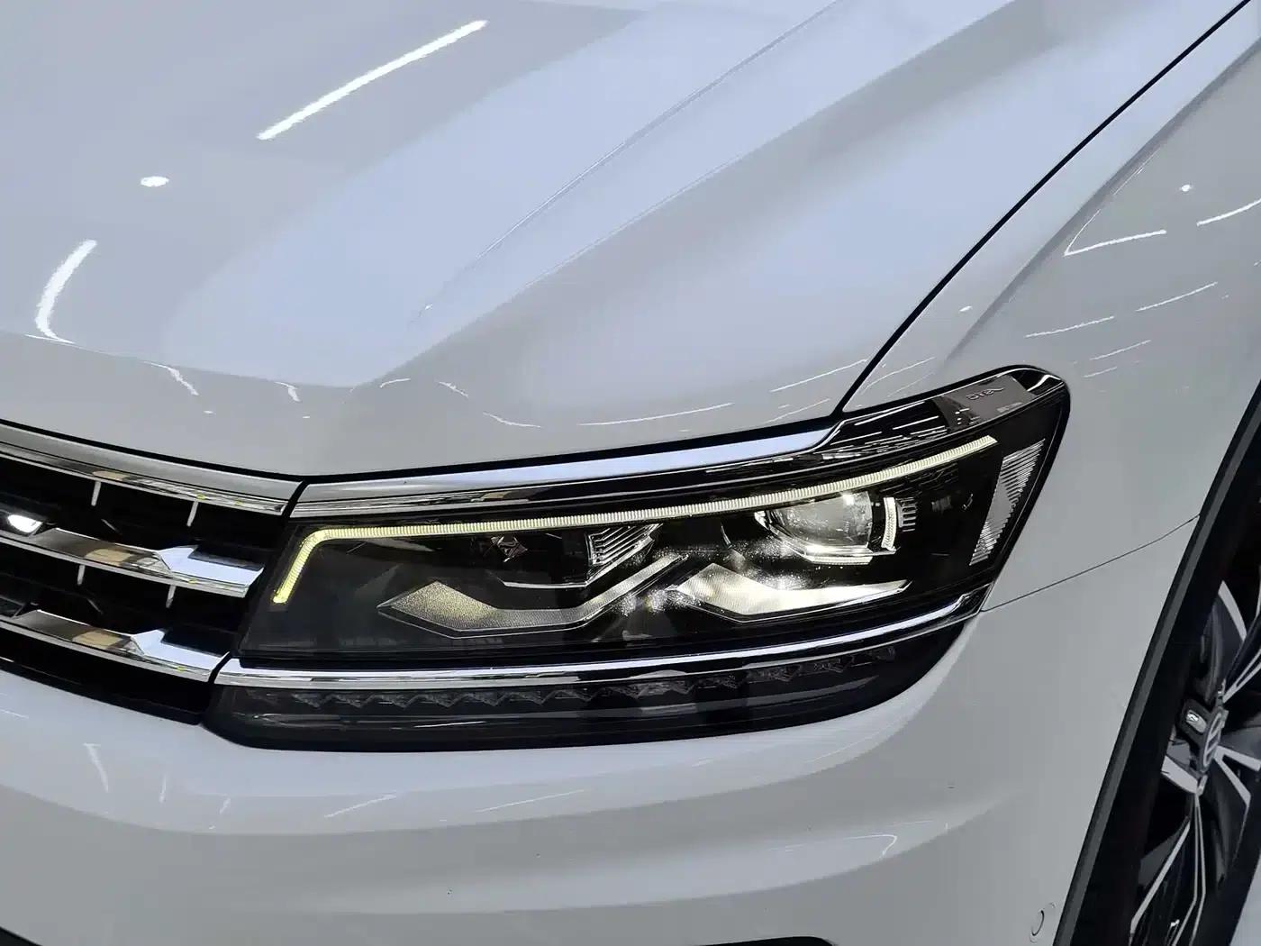 Tiguan L 2019 380TSI Automatic 4WD Smart Luxury Edition (China VI Emission Standard) — миниатюра 20