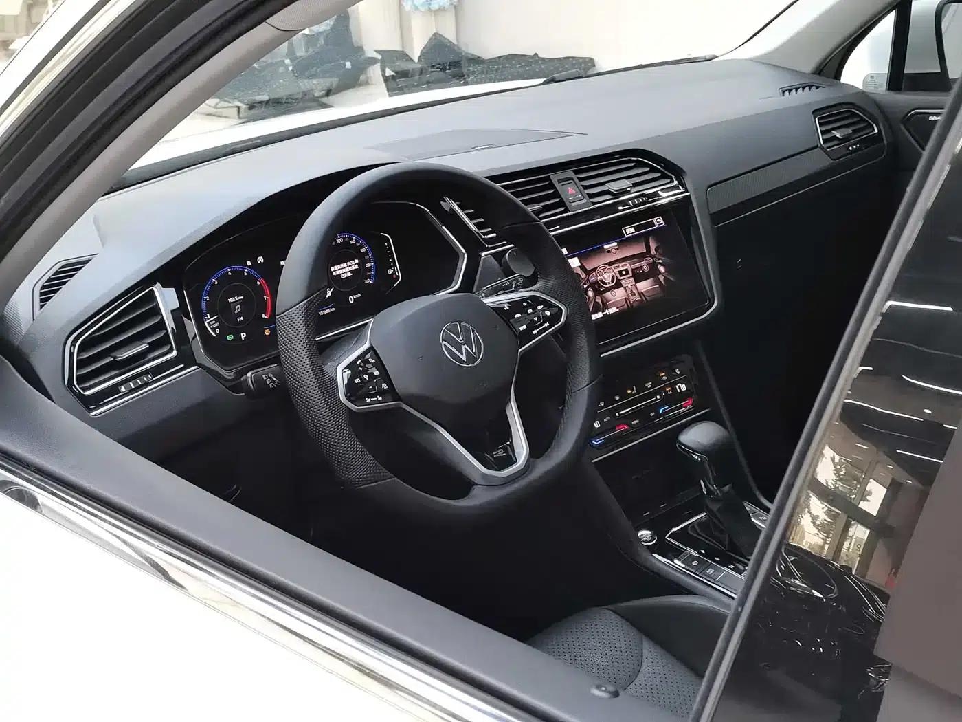 Tiguan L 2019 380TSI Automatic 4WD Smart Luxury Edition (China VI Emission Standard) — миниатюра 8
