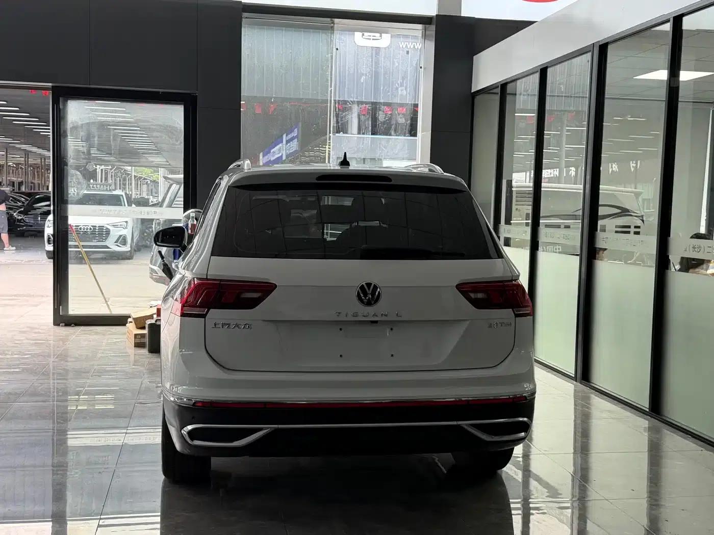 Tiguan L 2023 280TSI Automatic 2WD Trendy Limited Edition — миниатюра 14