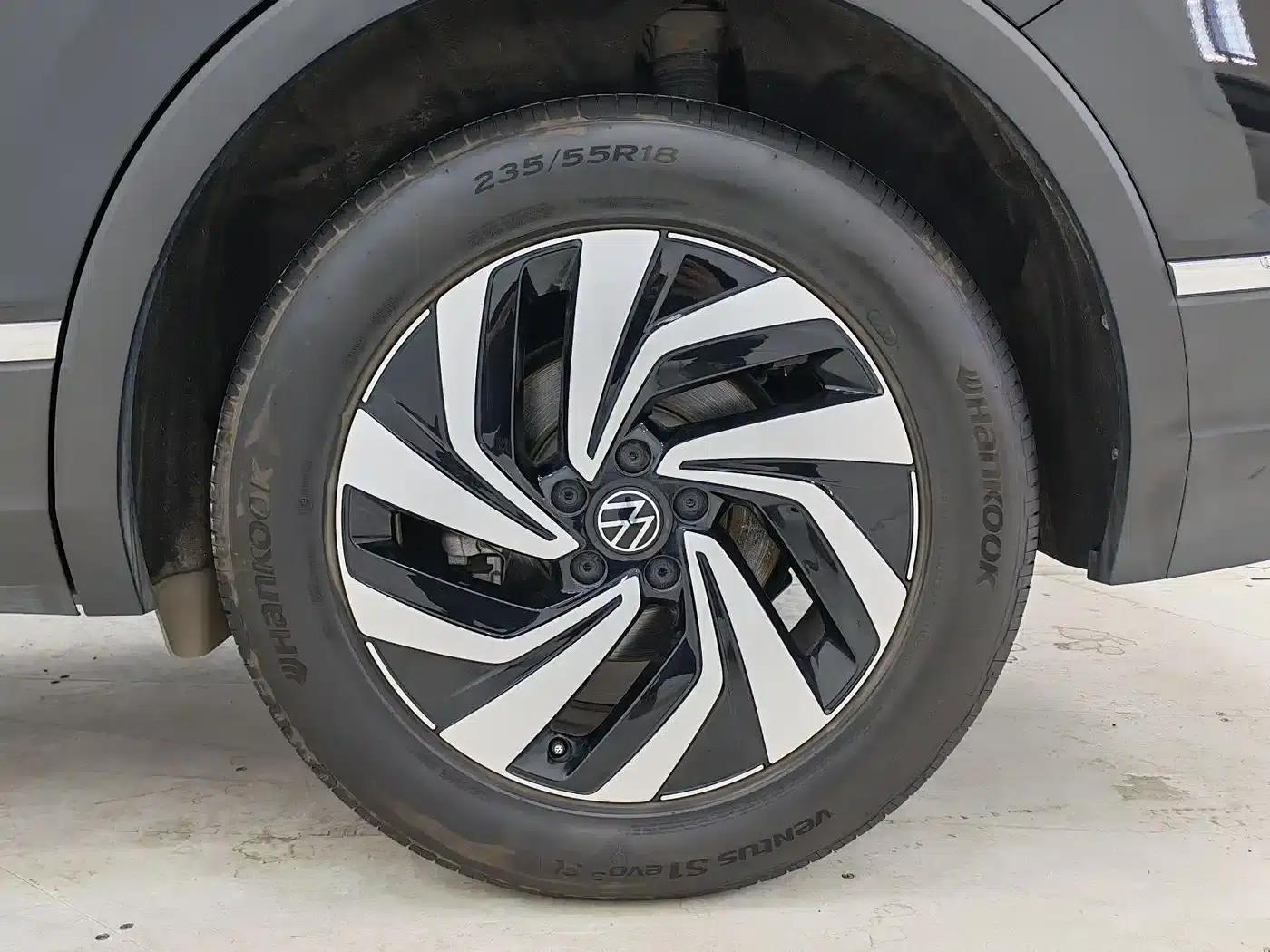Tiguan L 2023 280TSI Automatic 2WD Trendy Limited Edition — миниатюра 16