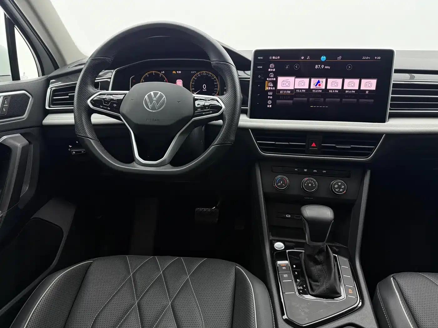 Tiguan L 2023 280TSI Automatic 2WD Trendy Limited Edition — миниатюра 12