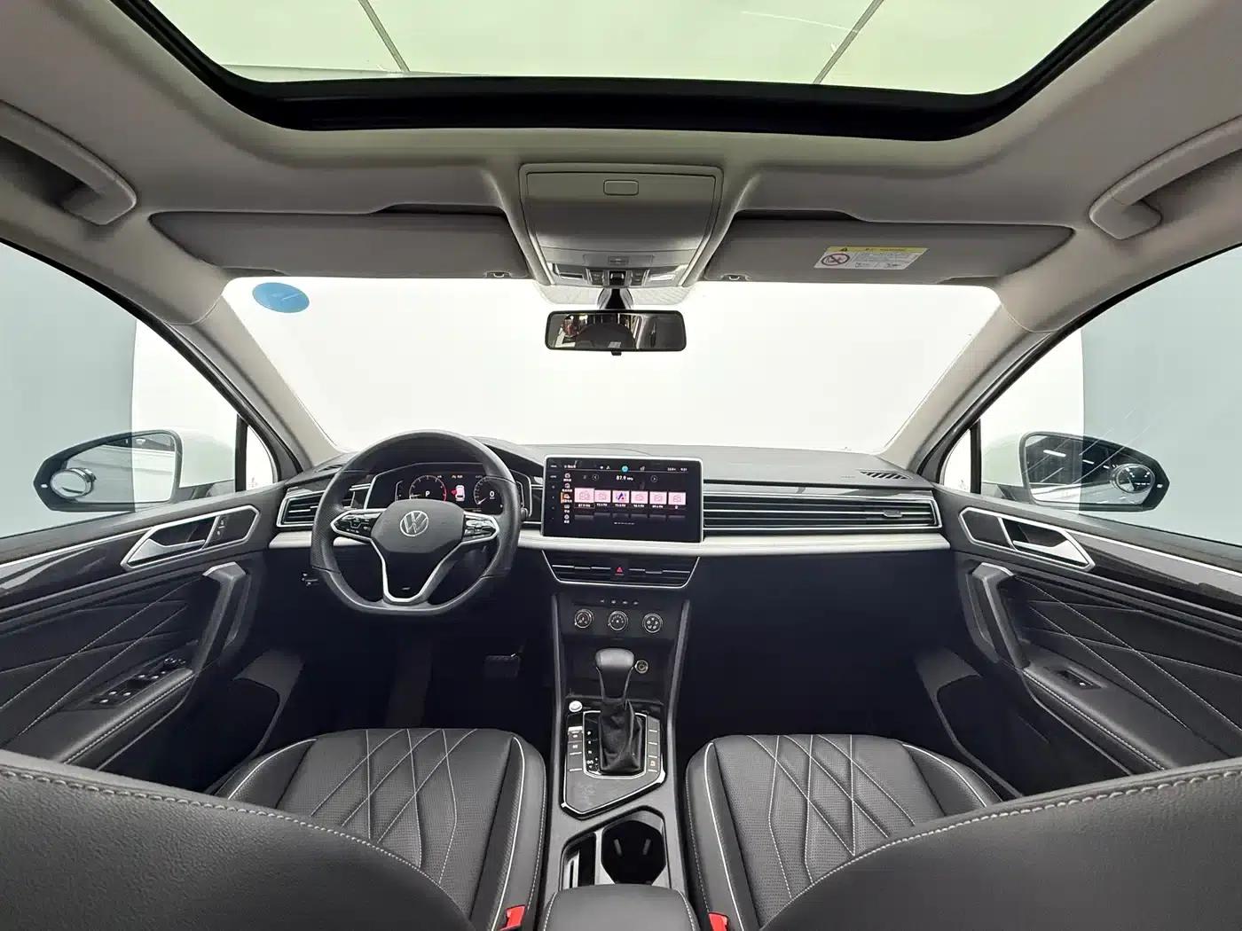 Tiguan L 2023 280TSI Automatic 2WD Trendy Limited Edition — миниатюра 10