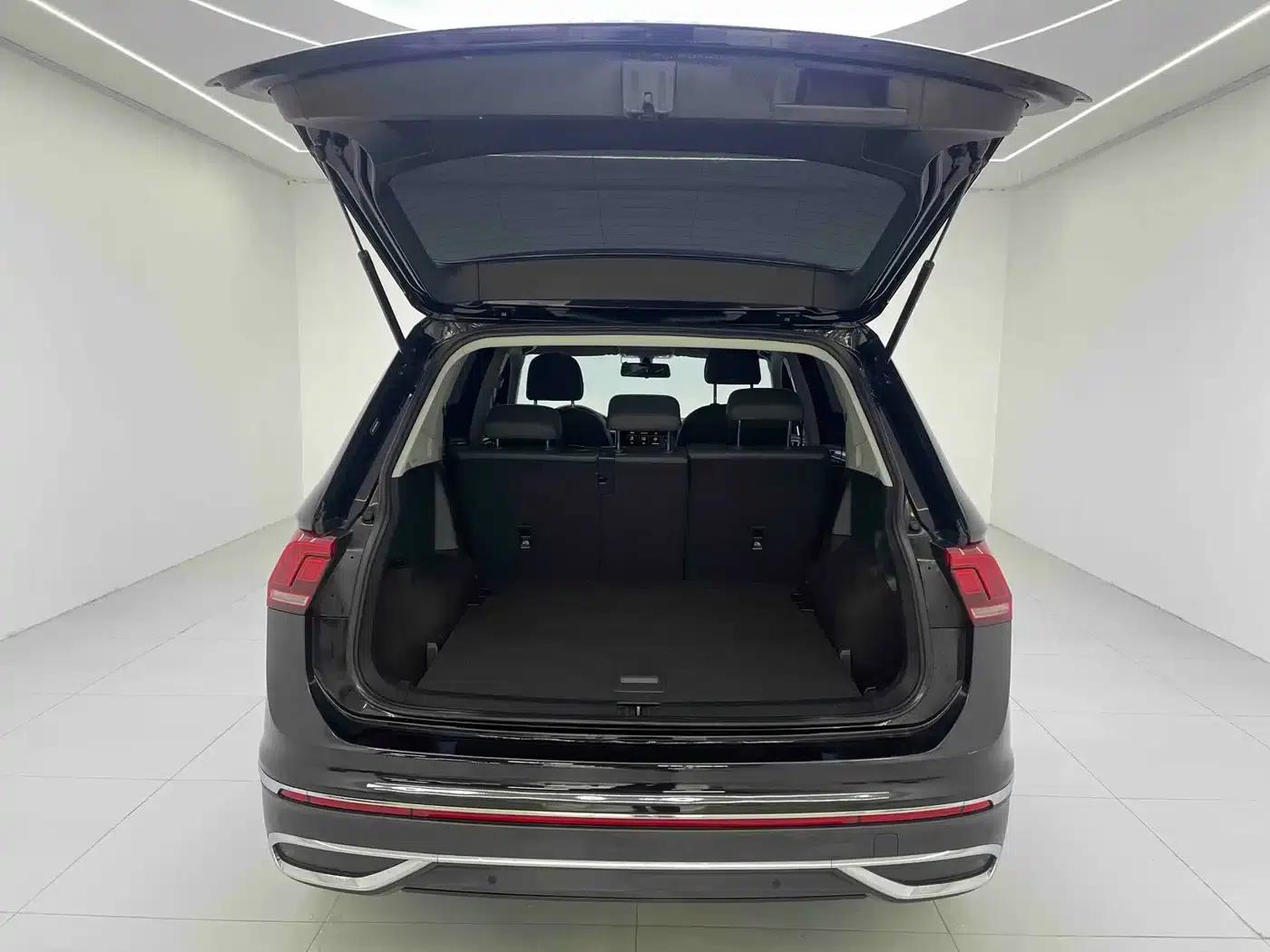 Tiguan L 2023 280TSI Automatic 2WD Trendy Limited Edition — миниатюра 14