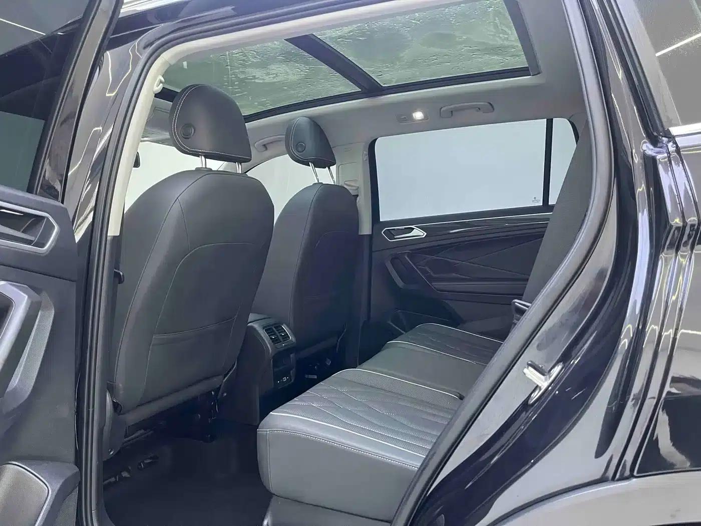 Tiguan L 2023 280TSI Automatic 2WD Trendy Limited Edition — миниатюра 8