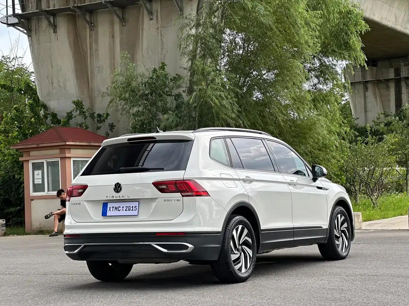 Tiguan L 2022 330TSI Automatic 2WD Comfort Edition — миниатюра 17