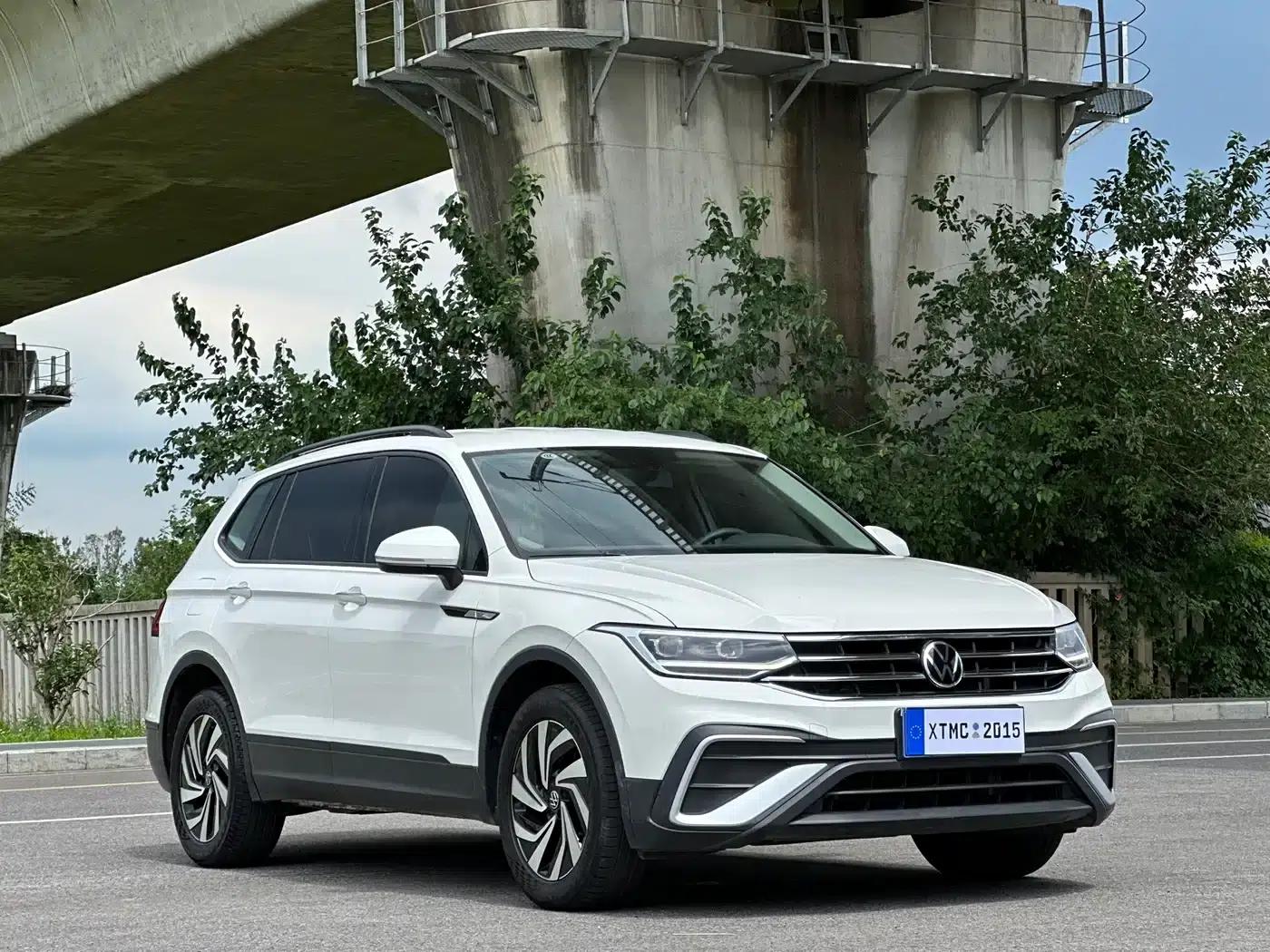 Tiguan L 2022 330TSI Automatic 2WD Comfort Edition — миниатюра 3