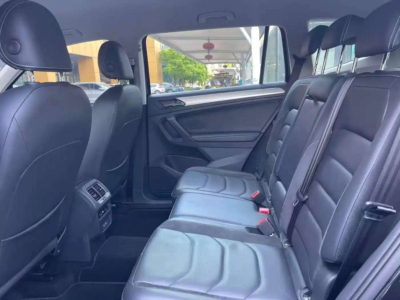 Tiguan L 2018 Facelift 330TSI Automatic 2WD Comfort Edition — миниатюра 14