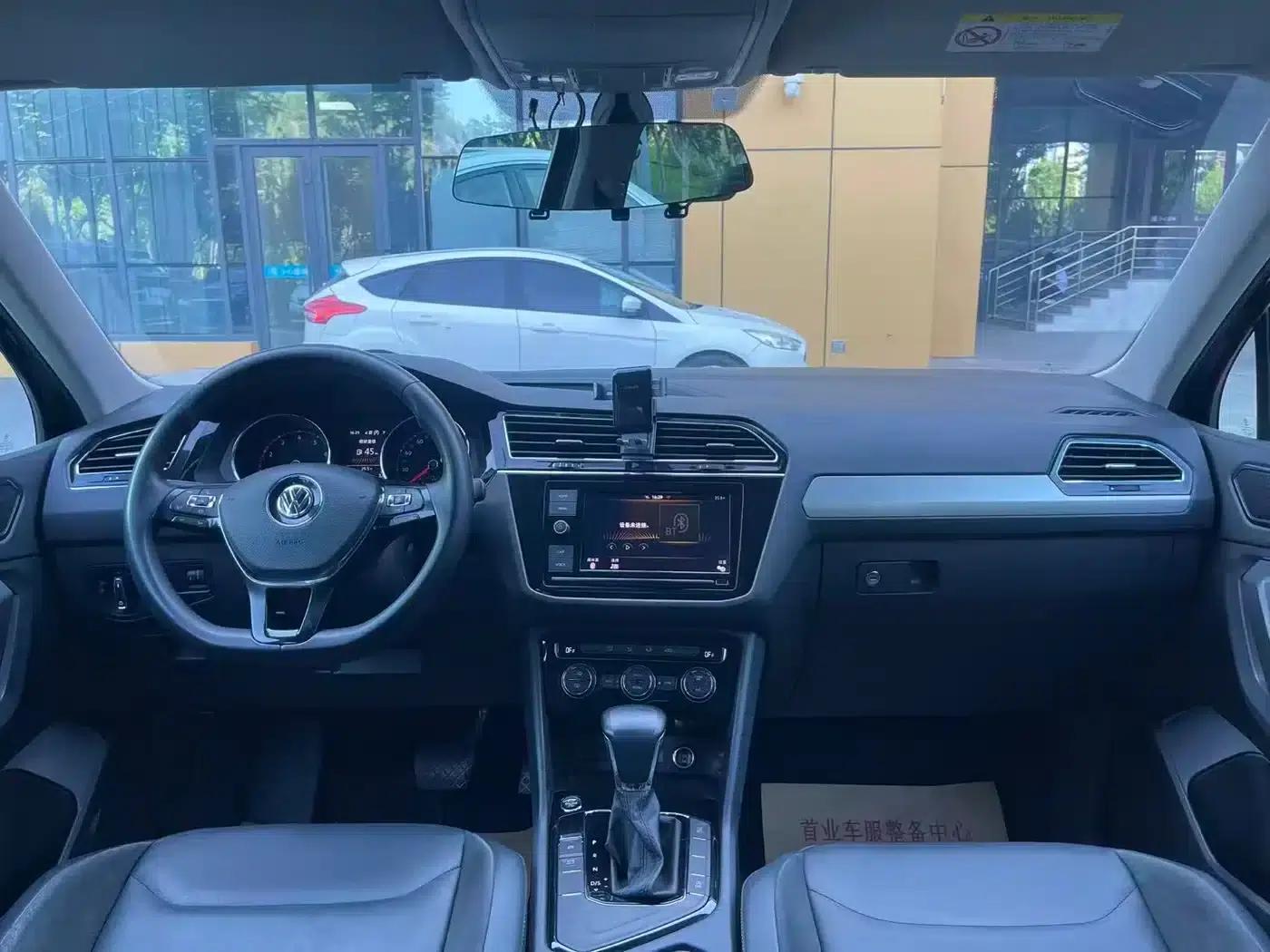 Tiguan L 2018 Facelift 330TSI Automatic 2WD Comfort Edition — миниатюра 7