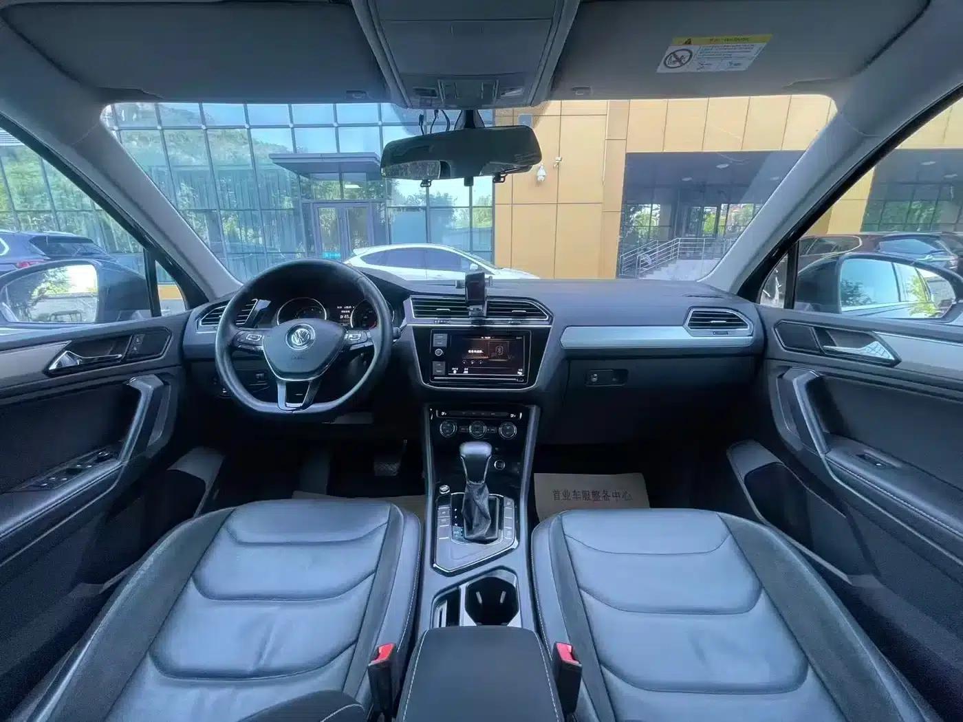 Tiguan L 2018 Facelift 330TSI Automatic 2WD Comfort Edition — миниатюра 8