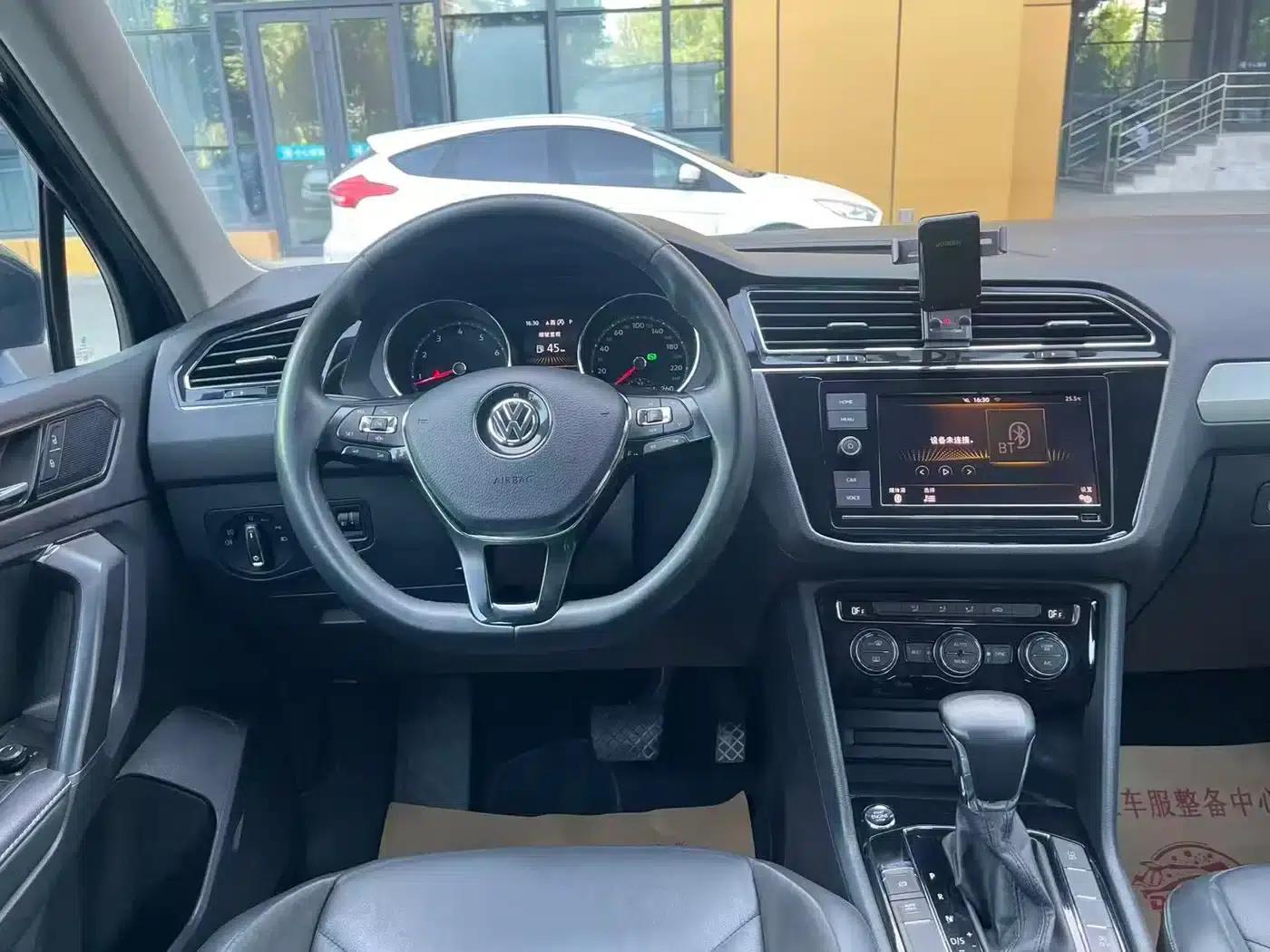 Tiguan L 2018 Facelift 330TSI Automatic 2WD Comfort Edition — миниатюра 10