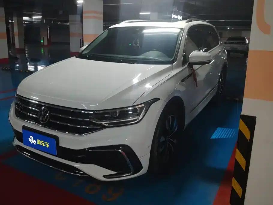 Tiguan L 2023 330TSI Automatic 2WD R-Line Premium Edition — миниатюра 1