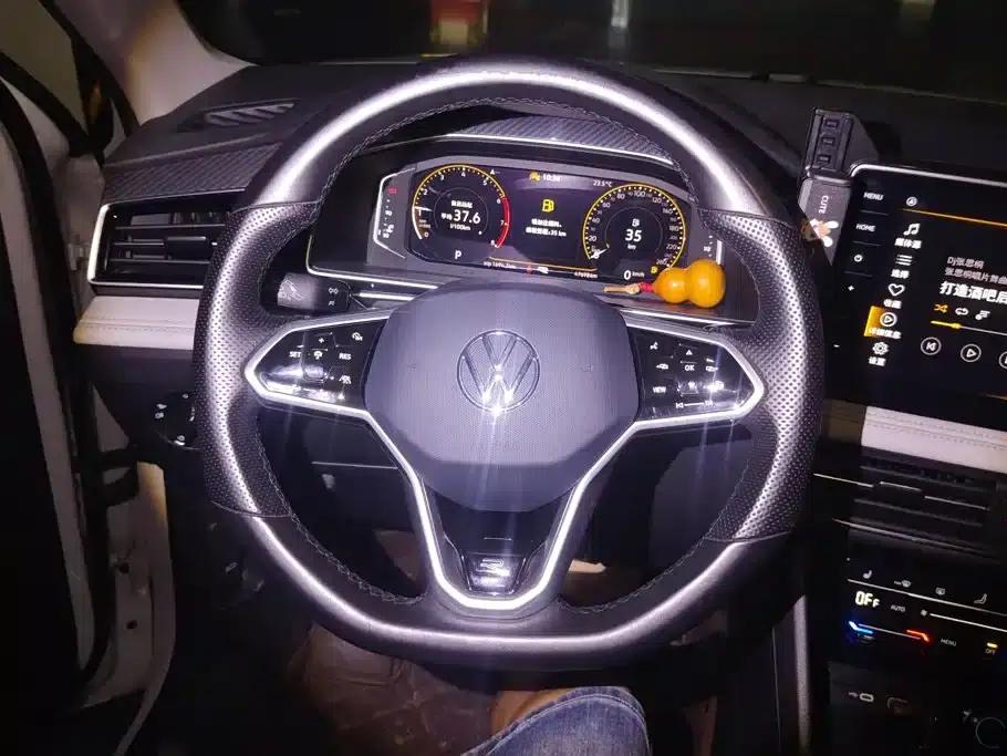 Tiguan L 2023 330TSI Automatic 2WD R-Line Premium Edition — миниатюра 15
