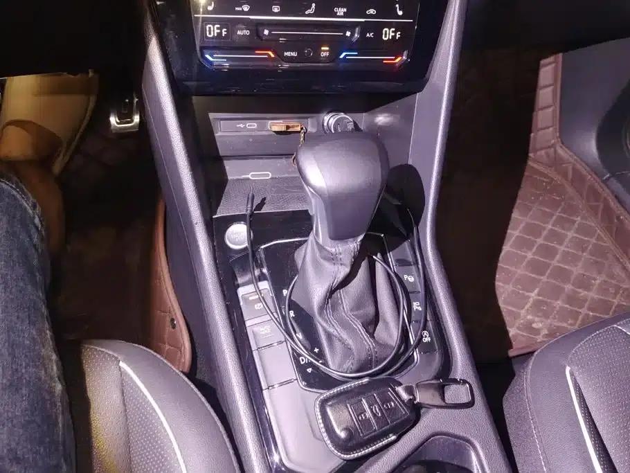Tiguan L 2023 330TSI Automatic 2WD R-Line Premium Edition — миниатюра 16