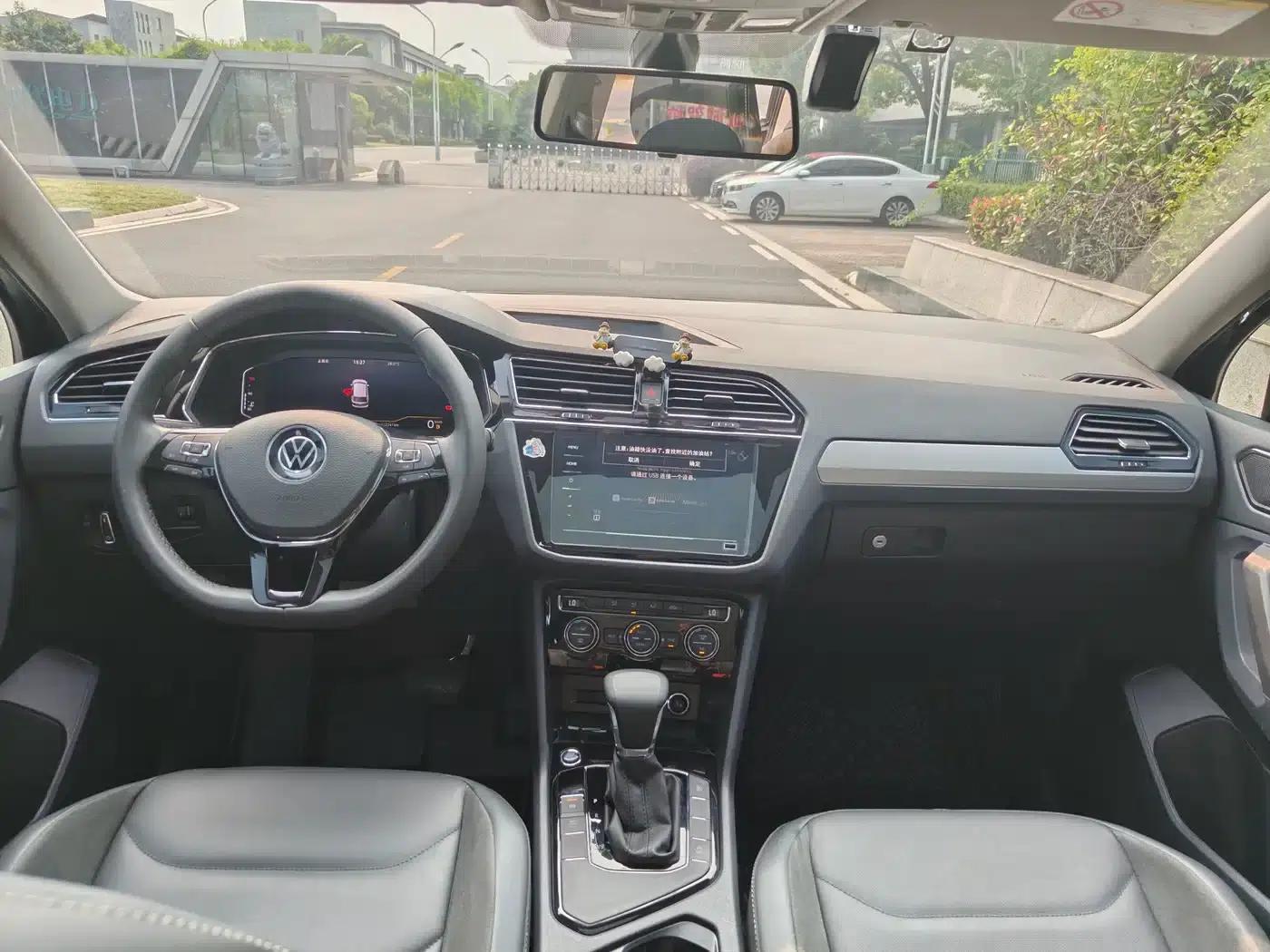 Tiguan L 2021 330TSI Automatic 2WD Smart Edition — миниатюра 6