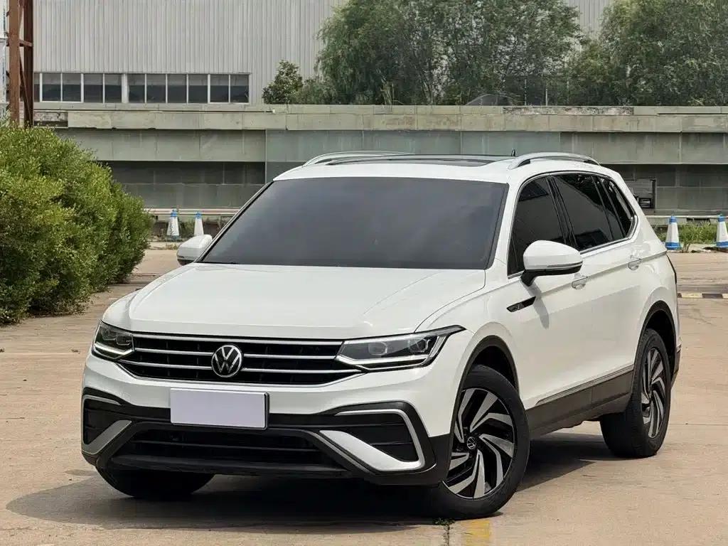 Tiguan L 2023 280TSI Automatic 2WD Trendy Limited Edition — миниатюра 1