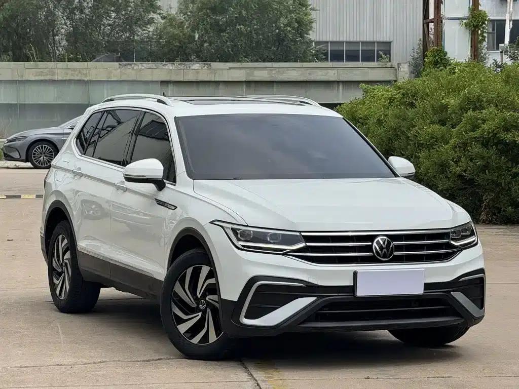 Tiguan L 2023 280TSI Automatic 2WD Trendy Limited Edition — миниатюра 3