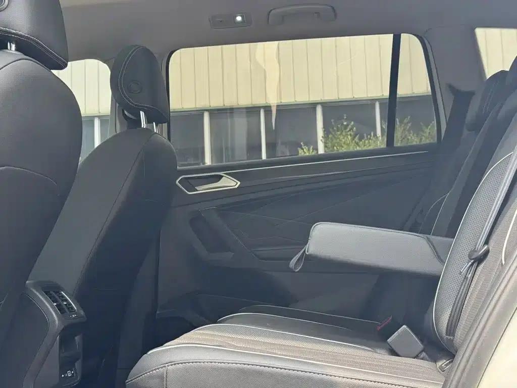 Tiguan L 2023 280TSI Automatic 2WD Trendy Limited Edition — миниатюра 8