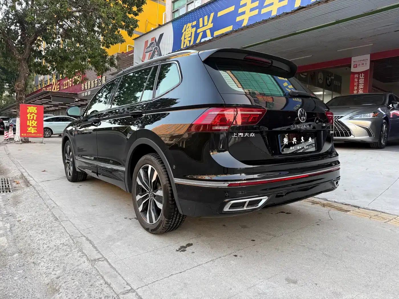 Tiguan L 2023 330TSI Automatic 2WD R-Line Premium Edition — миниатюра 11