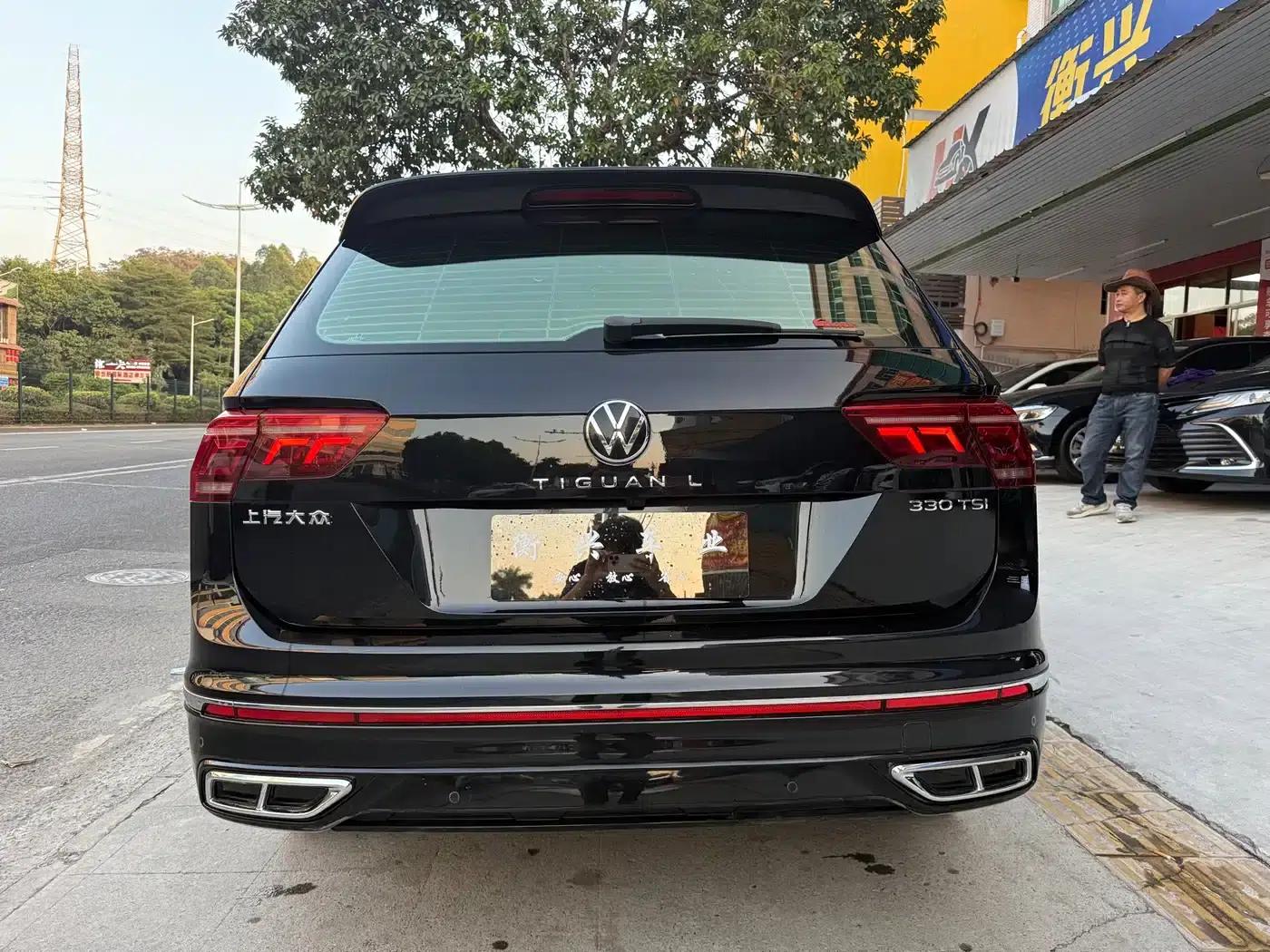 Tiguan L 2023 330TSI Automatic 2WD R-Line Premium Edition — миниатюра 10