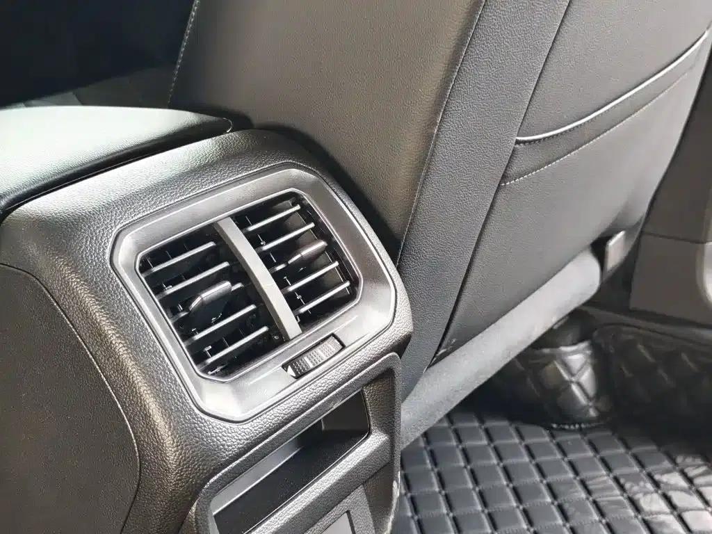 Tiguan L 2025 Outstanding Edition 300TSI Automatic 2WD Dragon Edition — миниатюра 4